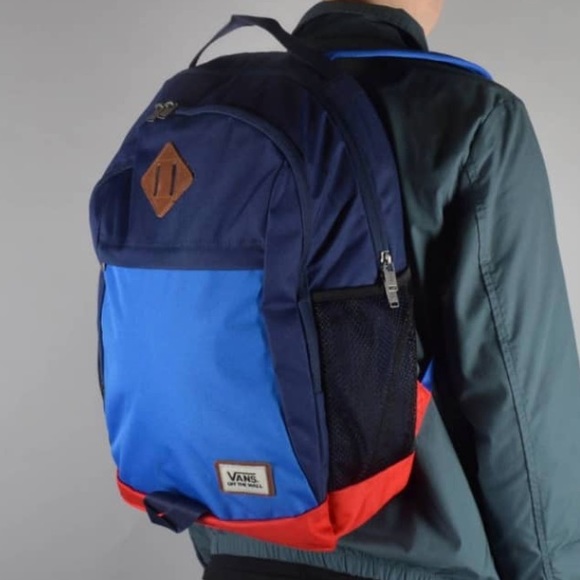 vans skooled backpack